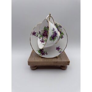 Tuscan Fine English Bone China Teacup Saucer Set Purple Violets Gold Trim
